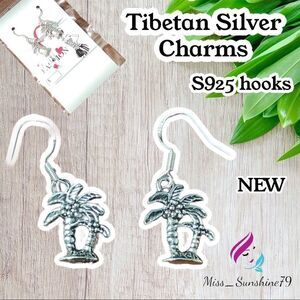 NEW - PALM TREE ISLAND Hook Earrings S925 Hook 🥰